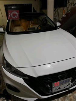 نيسان ألتيما